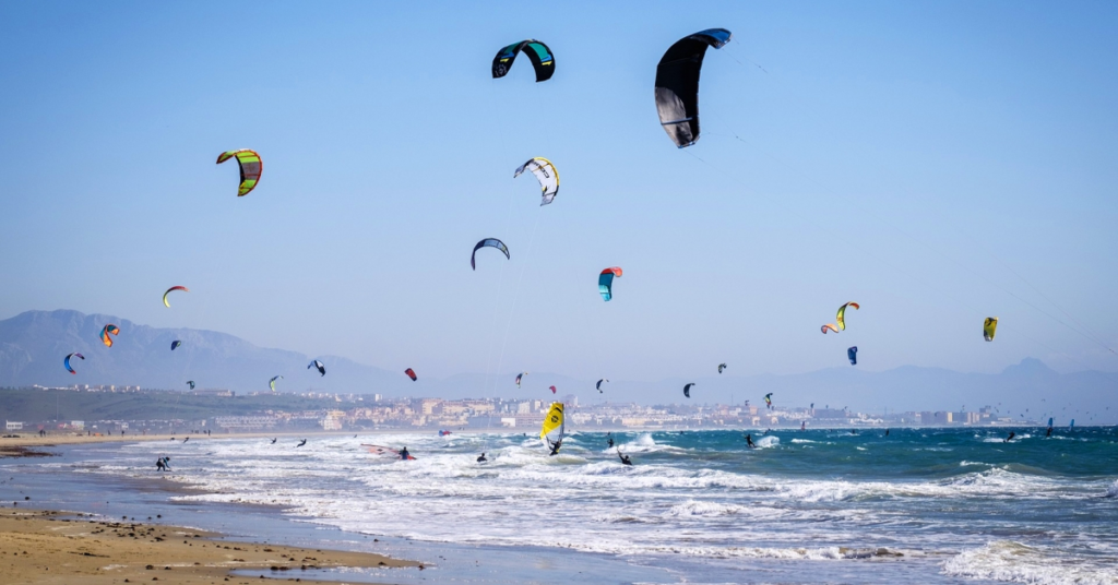 Kite Sailing Essentials: Your Perfect Guide to Adventure on the Waves 2024